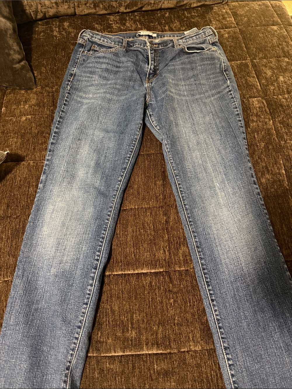 Levi's Slim Straight Blue Jeans with Faded Wash